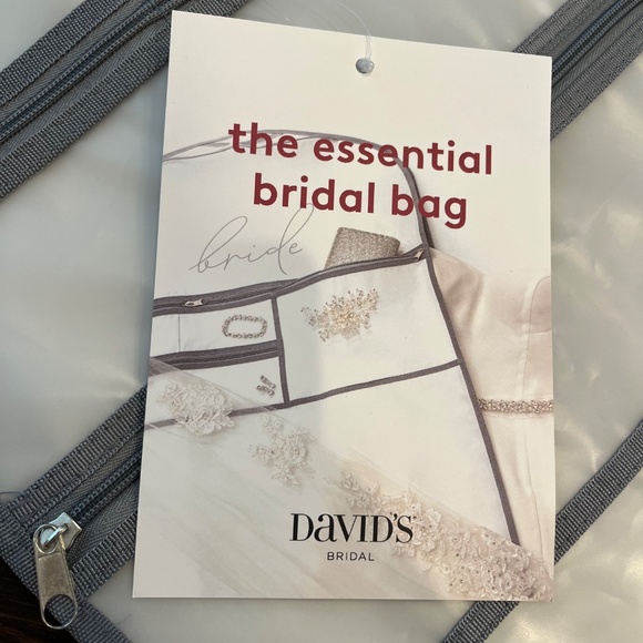 NWT David’s Bridal “The Essential Bridal Bag” - Picture 3 of 7